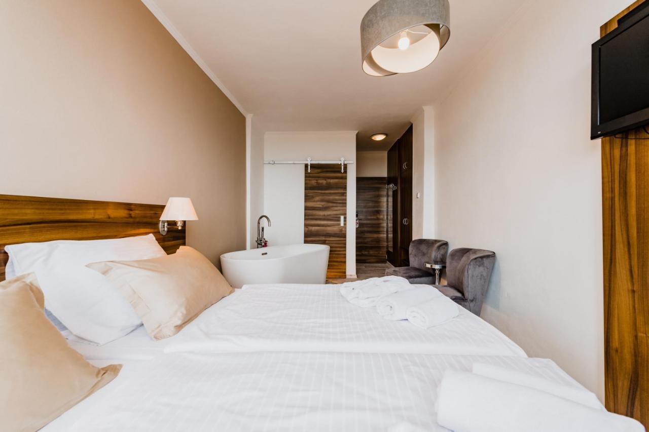Hotel Palcat Tábor Eksteriør bilde